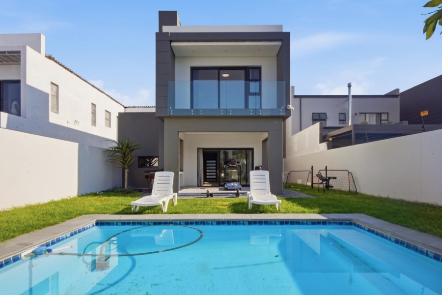 4 Bedroom Property for Sale in Sandown Western Cape